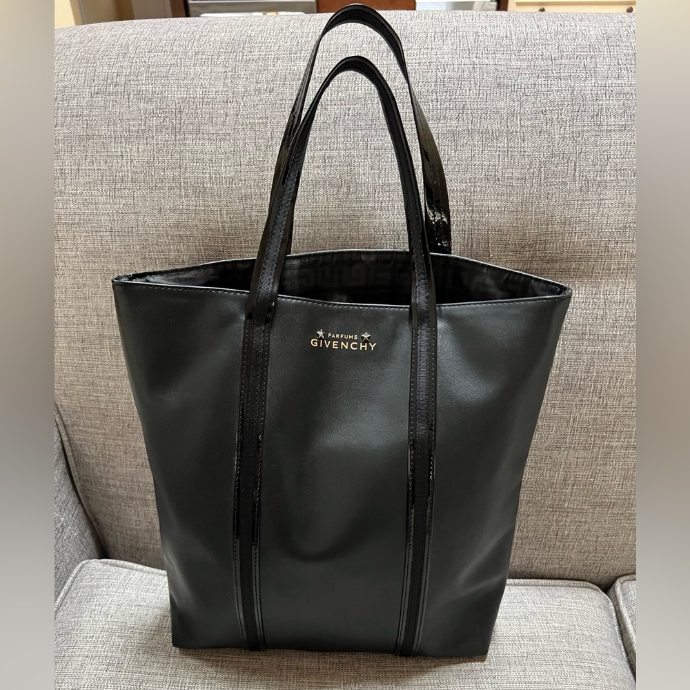 Givenchy Parfums NWOT Stars Vegan Smooth & Patent Canvas Leather Trims Tote Bag